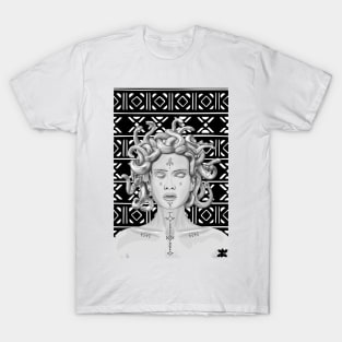 MEDUSA  with tattoo berbère T-Shirt